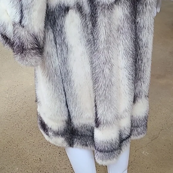Genuine midi Fur coat - Picture 8 of 16